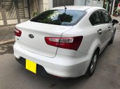 Gia đình cần bán xe Kia Rio 2016, số tự động, màu trắng, xe còn mới tinh