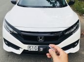 Cần bán Honda Civic 1.5L sản xuất 2017, màu trắng, nhập khẩu nguyên chiếc