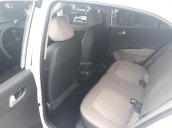 Bán xe Hyundai i10 1.2MT sản xuất 2015, màu trắng, nhập khẩu nguyên chiếc