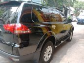 Bán xe Mitsubishi Pajero 2016 số sàn, máy dầu, màu đen vip