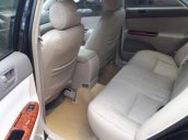 Bán chiếc xe Camry, nhà đang sử dụng