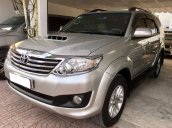 Cần Bán Toyota Fortuner máy dầu, màu bạc 2013, chạy 89000km