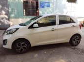 Cần bán gấp Kia Morning 2013, màu trắng, giá 220tr