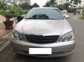 Cần bán Toyota Camry 3.0 sản xuất 2002, màu ghi hồng, odo 95.000km, số tự động