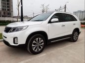 Cần bán Kia Sorento năm sản xuất 2018, màu trắng, giá tốt