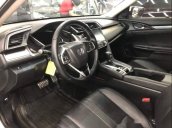 Gia đình cần bán Honda Civic 1.5L Turbo sản xuất 2017, màu trắng, bảo dưỡng đúng đinh kỳ hãng
