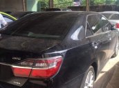 Bán xe Toyota Camry 2.0E đời 2016, màu đen