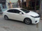 Cần bán Toyota Corolla altis năm 2017, màu trắng