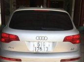 Bán Audi Q7 năm sản xuất 2008, màu bạc, 695 triệu