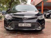 Cần bán xe Toyota Camry 2.0E đời 2016, màu đen giá cạnh tranh