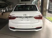 Bán Hyundai Grand i10 1.2 AT sedan 2018, màu trắng giao ngay, 420 triệu