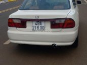 Bán xe Mazda 323 2000, màu trắng, chính chủ