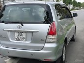 Cần bán gấp Toyota Innova 2.0G sản xuất 2009, màu bạc