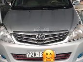 Cần bán gấp Toyota Innova sản xuất năm 2008, màu bạc 