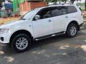 Bán xe Mitsubishi Pajero Sport 2017 số sàn, máy dầu, màu trắng