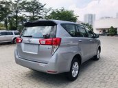 Cần bán Toyota Innova đời 2018, màu bạc, mới 100%