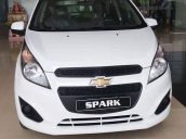 Bán Chevrolet Spark sản xuất 2018, màu trắng, 299tr