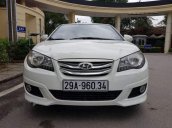 Bán Hyundai Avante màu trắng, số sàn xe, chính tên chính chủ mua sử dụng đầu năm 2014