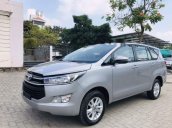 Cần bán Toyota Innova đời 2018, màu bạc, mới 100%