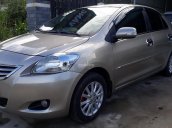 Cần bán xe Toyota Vios năm 2011 màu vàng ánh kim