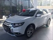 Bán Mitsubishi Outlander 2018, màu trắng