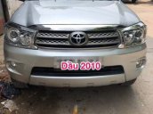 Cần bán Toyota Fortuner đời 2010, màu bạc, nhập khẩu nguyên chiếc chính chủ, 650tr