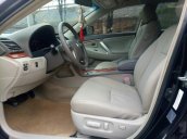 Bán Toyota Camry 2.4 năm 2010, màu đen