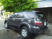 Bán xe Toyota Fortuner sản xuất năm 2011, màu xám số tự động