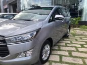 Cần bán Toyota Innova đời 2017, màu xám, giá chỉ 790 triệu