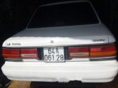 Cần bán gấp Toyota Camry năm sản xuất 1989, màu trắng, nhập khẩu nguyên chiếc