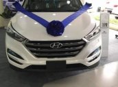 Cần bán Hyundai Tucson sản xuất năm 2018, màu trắng, giá tốt