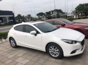 Cần bán lại xe Mazda 3 1.5 2018, màu trắng