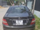 Bán Mercedes C200 đời 2009, màu đen, giá chỉ 400 triệu