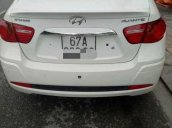 Cần bán xe Hyundai Avante năm sản xuất 2012, màu trắng số sàn, giá 330tr