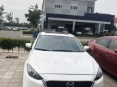 Cần bán lại xe Mazda 3 1.5 2018, màu trắng