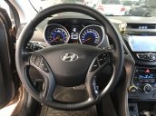 Cần bán Hyundai Elantra 1.8 AT 2015, còn TL, có hỗ trợ trả góp