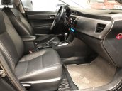 Bán xe Toyota Corolla Altis 1.8G đời 2015 màu đen giá thương lượng với khách hàng xem mua xe
