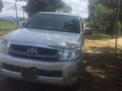 Bán ô tô Toyota Hilux 2010, màu bạc, xe nhập, chính chủ