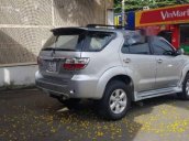 Bán Toyota Fortuner năm 2009, màu bạc còn mới, giá 505tr