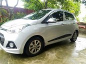 Bán Hyundai Grand i10 đời 2016, màu trắng, nhập khẩu  