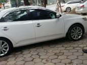 Cần bán gấp Kia Forte năm 2011, màu trắng, xe gia đình