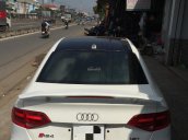 Bán Audi A4 năm 2011, màu trắng, xe nhập, lên cản RS4