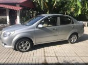 Cần bán lại xe Chevrolet Aveo đời 2014, màu bạc số tự động, giá 330tr