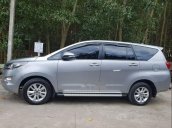 Bán Toyota Innova đời 2017, màu xám, nhập khẩu nguyên chiếc còn mới