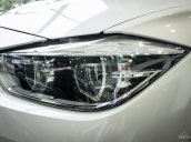 Bán BMW 320i 2018, mới 100%, màu trắng, nhập khẩu