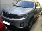 Bán Kia Sorento 2.2MT CRDi màu bạc, máy dầu, số sàn