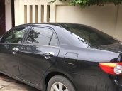 Cần bán xe Toyota Corolla altis đời 2011, màu đen, giá tốt