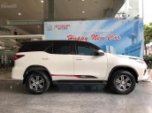 Bán xe Toyota Fortuner đời 2018, màu trắng, nhập khẩu nguyên chiếc