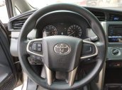 Bán Toyota Innova sản xuất năm 2017, màu nâu 