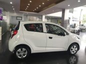 Bán Chevrolet Spark năm sản xuất 2018, màu trắng, giá tốt